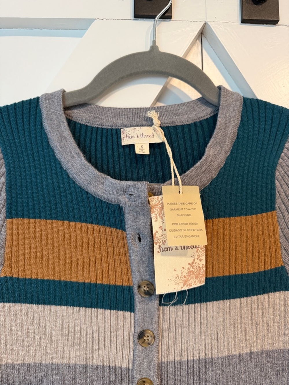 Hem & Thread Grey Ribbed Knit Top - Picture 2 of 3